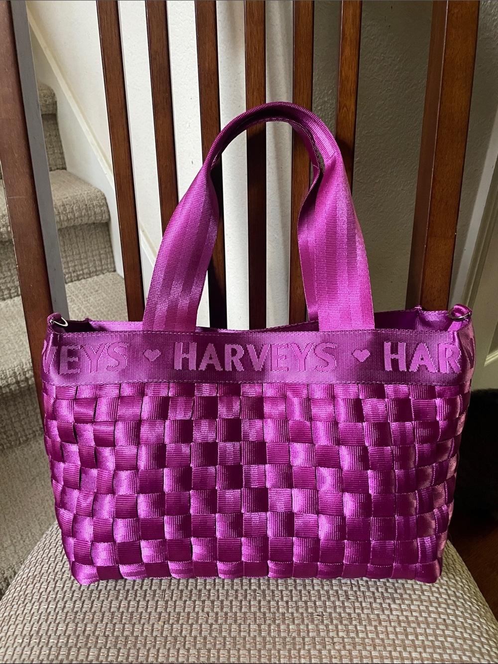 Harveys Madison Carryall Woven Tote Bag in Magenta